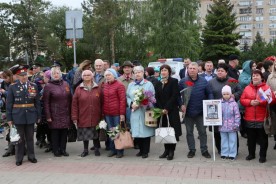 Волгодонские депутаты возложили цветы к мемориалам и памятникам в День Победы